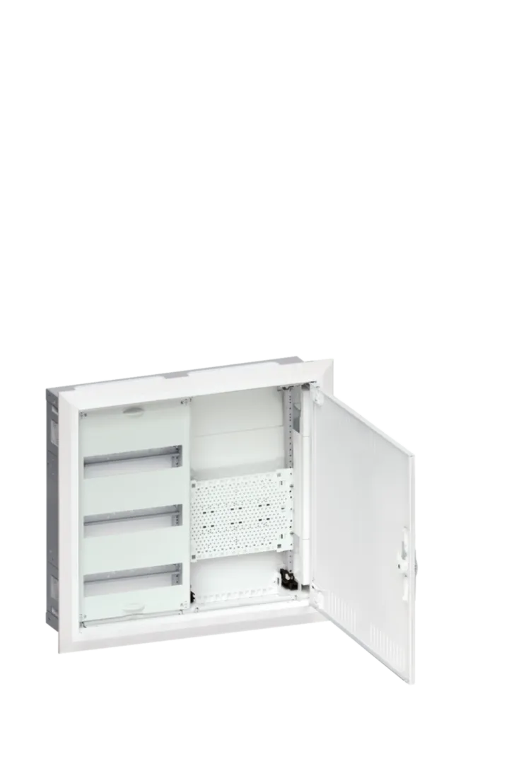 Tablou incastrat Univers cu sect. multimedia, IP31, 550x500x110mm, 36M, QC